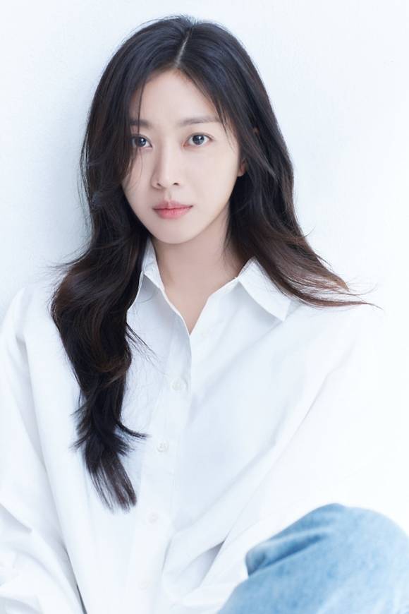 배우 조보아가 넷플릭스 '탄금'의 작품성에 대한 자신감을 보였다. 때문에 전 세계 많은 시청자들이 '탄금'을 사랑해주길 바란다며 그렇게 된다면 성적 역시 뒤따라오지 않을까 기대했다. /엑스와이지스튜디오