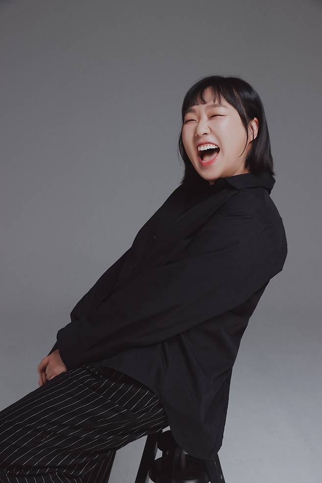 이수지는 26일 만났을 때 “불편함 없이 다수가 웃을 수 있는 소재를 파악하고, 차근차근 창작의 문턱을 넓히면서 새로운 코미디 세계를 선보이고 싶다”고 말했다. /씨피엔터테인먼트