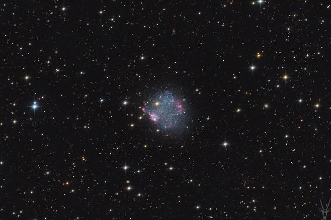 왜소불규칙은하 '육분의 A'./프란츠 호프만, 젬스복 천문대