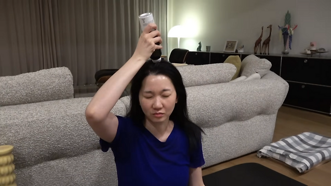 유튜브 〈윤주르 YOONJOUR 장윤주〉