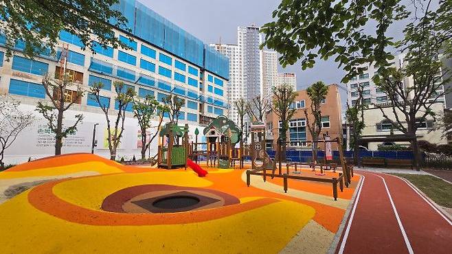 새 단장을 마친 양남 어린이공원 전경ⓒ영등포구 제공