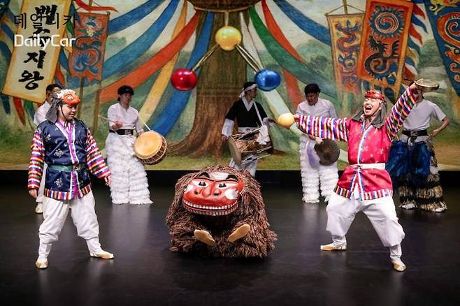 포르쉐 퓨처 헤리티지