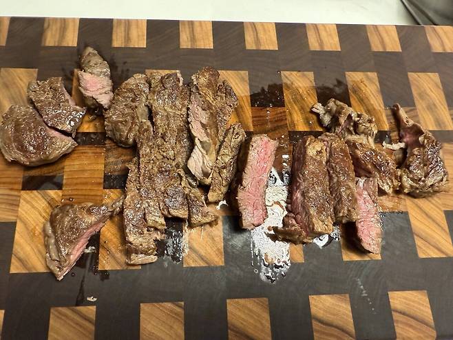 IMG_7533.jpeg 안심스테이크와 모듬야채볶음