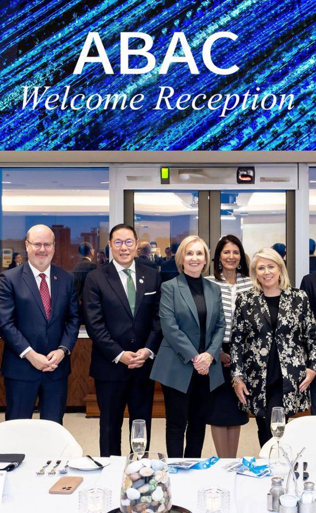 지난달 23~26일 캐나다 토론토에서 열린 ‘2025 ABAC 2차 회의’에 참석한 조현상 HS효성 부회장(왼쪽 두 번째)