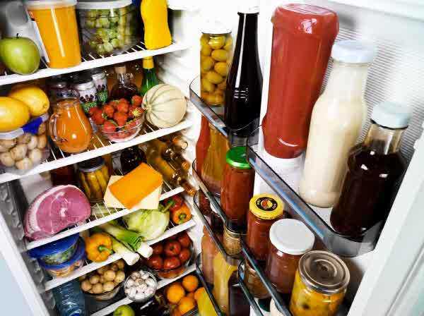 올리브오일은 고온, 빛 등을 피해 찬장 속이나 어둡고 서늘한 곳에 보관하는 게 좋다./사진=클립아트코리아