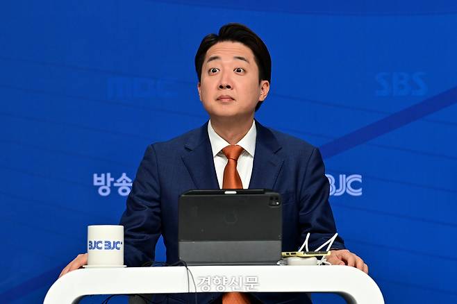 이준석 개혁신당 대선 후보가 지난 26일 오전 서울 양천구 한국방송회관에서 열린 한국방송기자클럽 초청 토론회에 참석해 있다. 이준헌 기자