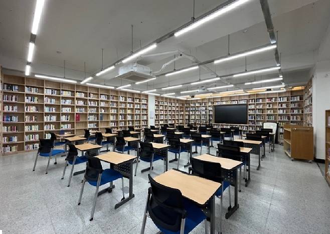 서울사대부고 도서관