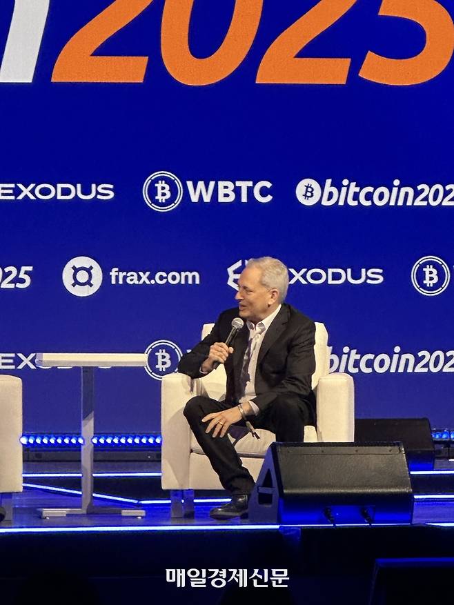 비트코인 2025 세션에 참가한 데이비드 삭스 미국 백악관 크립토 차르. <이종화 기자>
