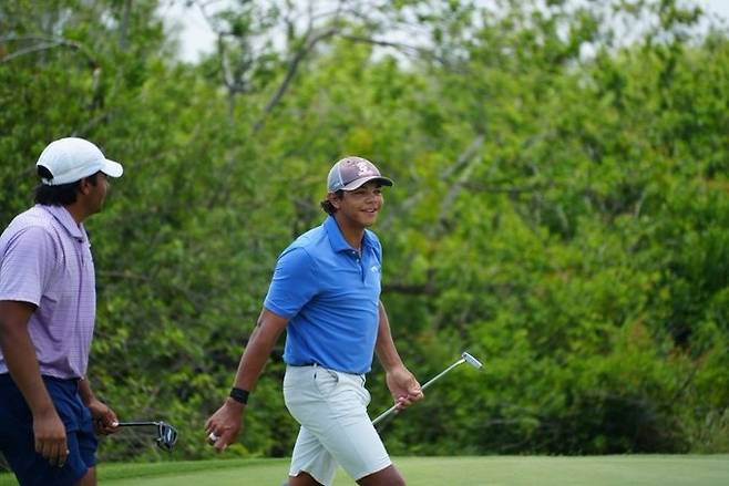 팀테일러메이드 인비테이셔널에서 AJGA 첫 승을 거둔 찰리 우즈. [사진=AJGA]