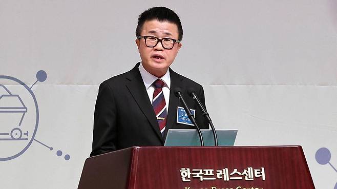 29일 서울 중구 한국프레스센터에서 열린 2025 세계에너지포럼에서 정희택 세계일보 사장이 인사말을 하고 있다. 이재문 기자