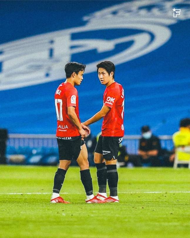 지난 2021~2022시즌 마요르카에서 함께 뛰었던 이강인(오른쪽)과 구보 다케후사. /사진=풋메르카토 캡처