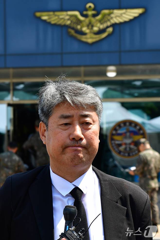 고(故) 박진우 소령 장인 엄인재씨(57)가 착잡한 심경을 전하고 있다.2025.5.30/뉴스1 ⓒ News1 최창호 기자