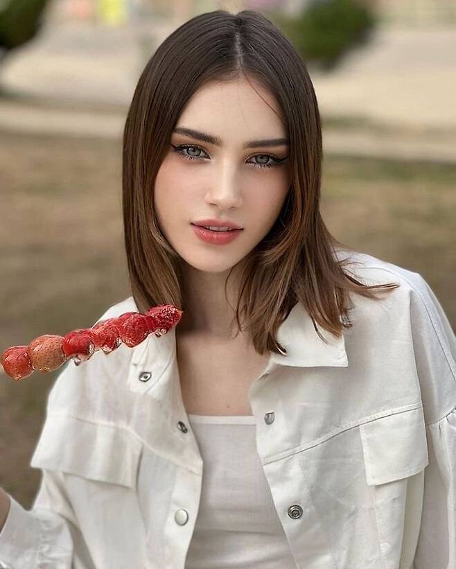 888.jpeg 오뎅 먹는 우크라이나 처자.jpg