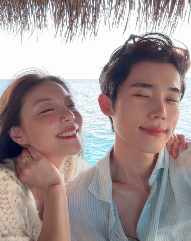 에일리 최시훈 공식 소셜 미디어