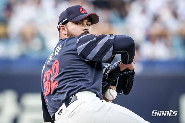 롯데 알렉 감보아가 27일 대구 삼성전에서 투구하고 있다. /사진=롯데 자이언츠 제공