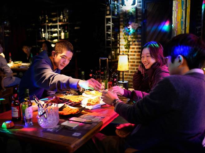 영화 '브레이킹 아이스' 속 한 장면 [찬란 제공. 재판매 및 DB 금지]