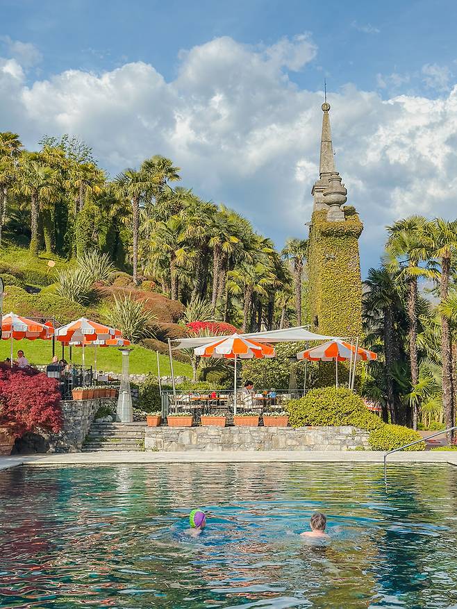 플라워스 풀 / 사진=권효정 여행+ 기자