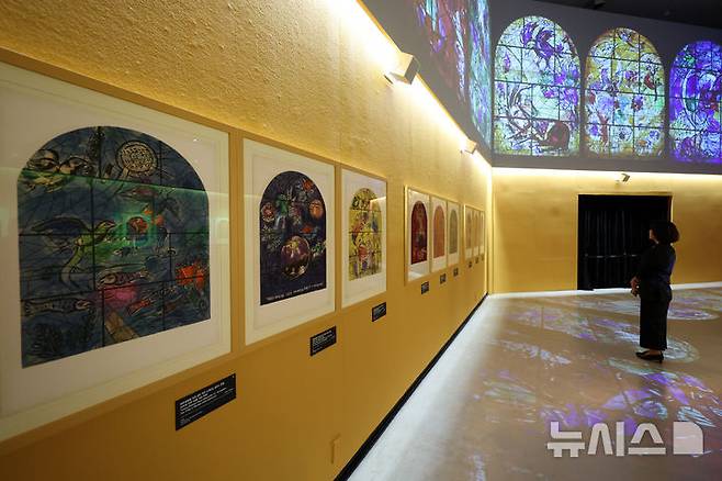 [서울=뉴시스] 이영환 기자 = 22일 서울 서초구 예술의전당 한가람미술관에서 열린 '마르크 샤갈 특별전 : 비욘드 타임' 전경. 2025.05.22. 20hwan@newsis.com