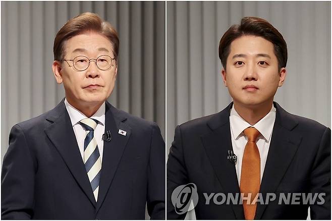 (서울=연합뉴스) 더불어민주당 이재명(왼쪽)·개혁신당 이준석 대선후보가 23일 서울 여의도 KBS 스튜디오에서 열린 제21대 대선 2차 후보자 토론회를 준비하고 있다. 2025.5.23 [국회사진기자단] photo@yna.co.kr 연합뉴스