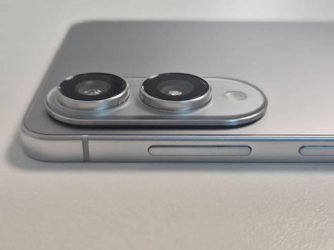 갤럭시 S25 엣지(사진=임유경 기자)