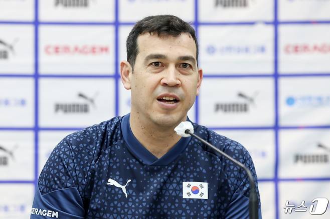 페르난도 모랄레스 여자대표팀 감독. /뉴스1 DB ⓒ News1 민경석 기자