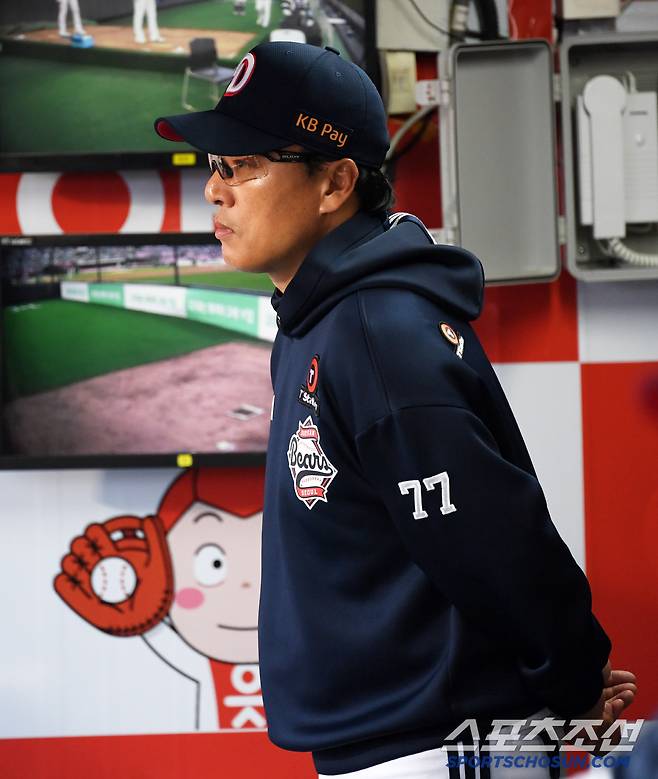 29일 수원KT위즈파크에서 열린 KBO리그 KT 위즈와 두산 베어스의 경기. 두산 이승엽 감독이 생각에 잠겨 있다. 수원=박재만 기자 pjm@sportschosun.com/2025.05.29/