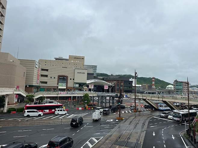 0eeaf107b0f71a8323998591359c706c56657b247cbc54b333c04f3c7a2421dbc3513e1ee9d8f5832c09f4ea2d99993c85ae7a119e