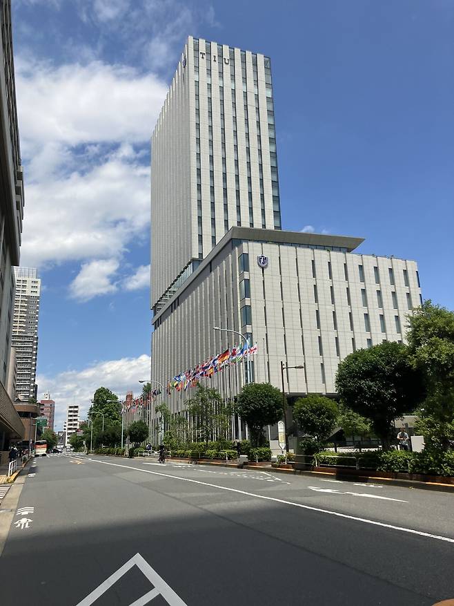 <도쿄외노자> 지브리 하늘같은 색감의 도쿄 동네 하늘입니다