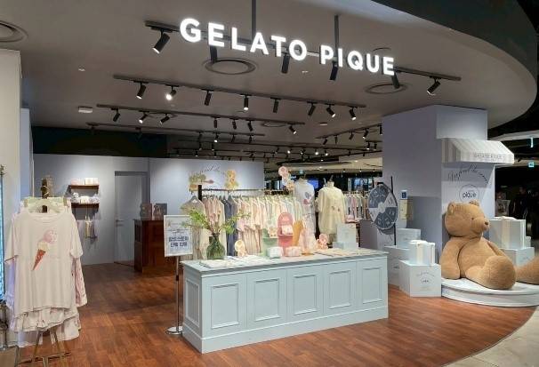 잠실 롯데월드타워 에비뉴엘 지하 1층에 조성된 젤라또피케 팝업스토어