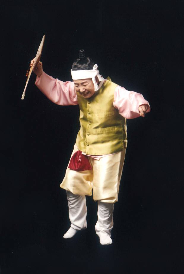 국가무형문화재 발탈 보유자인 조영숙 명인.