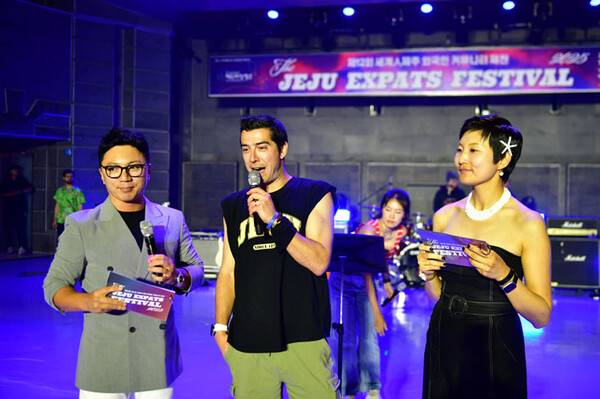 '핫 크로스 번즈(Hot Cross Buns)'.