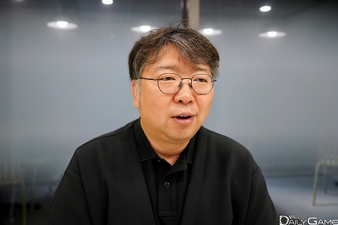 1차 목표로 기존 '오투잼'을 활용해 음악 홍보 플랫폼을 구축하는 것이라 밝혔다.