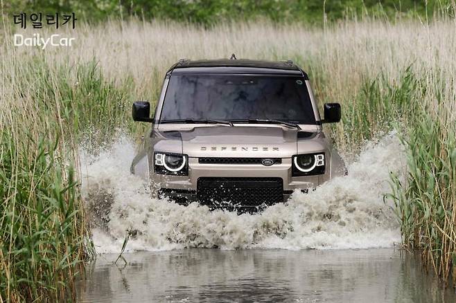 랜드로버, 올 뉴 디펜더 OCTA