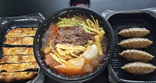 냉면장인 임사부 냉면+육전+갈비만두