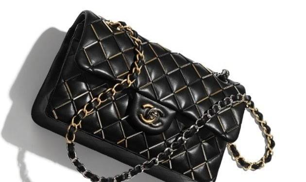 샤넬 클래식 플랩백. 사진=샤넬 홈페이지