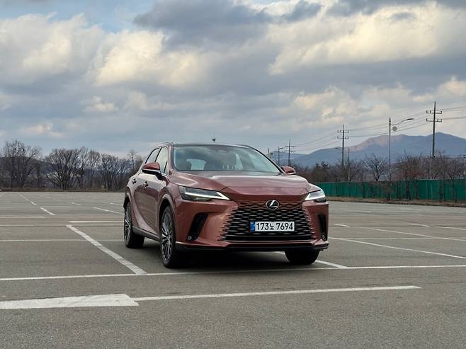 렉서스 RX 350h 럭셔리. /사진=강주헌 기자