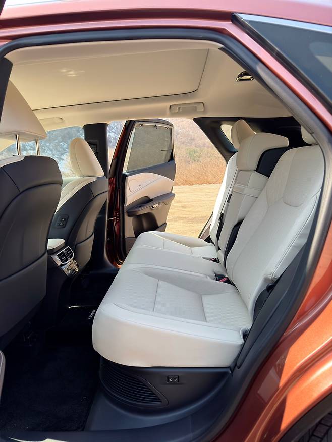 렉서스 RX 350h 럭셔리. /사진=강주헌 기자