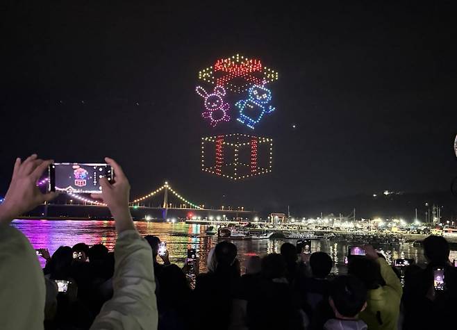 녹동항 드론쇼 현장. 고흥군 제공