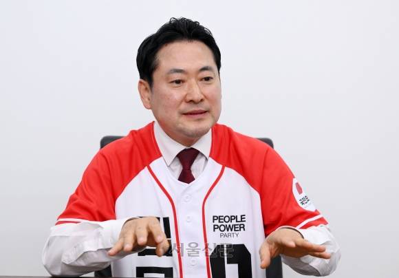 장동혁 국민의힘 중앙선거대책위원회 종합상황실장이 1일 서울 영등포구 국민의힘 중앙당사에서 서울신문과 만나 대선 막바지 구도에 대해 설명하고 있다. 도준석 전문기자