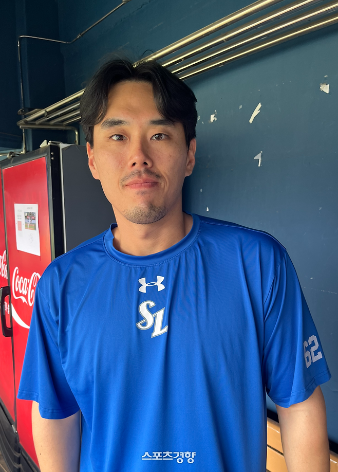 삼성 김재윤이 1일 잠실구장에서 인터뷰하고 있다. 잠실 | 김하진 기자