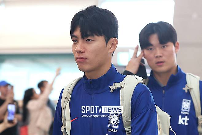 홍명보 감독이 지휘하는 대한민국 축구대표팀은 내달 2일 이라크 원정길에 오른다. 2026 국제축구연맹(FIFA) 북중미 월드컵 아시아지역 3차예선 일정을 위해 이라크와 9차전을 펼친다. 이후 한국으로 돌아와 10일 쿠웨이트전을 끝으로 3차예선을 마무리한다. 한국의 11회 연속 월드컵 본선 진출은 9부 능선을 넘은 상태다. 현재 4승 4무 승점 16점으로 B조 선두를 달리는 가운데 남은 2연전에서 승점 1점만 추가하면 조 2위를 확보해 본선 티켓을 손에 넣는다.▲ ⓒ곽혜미 기자