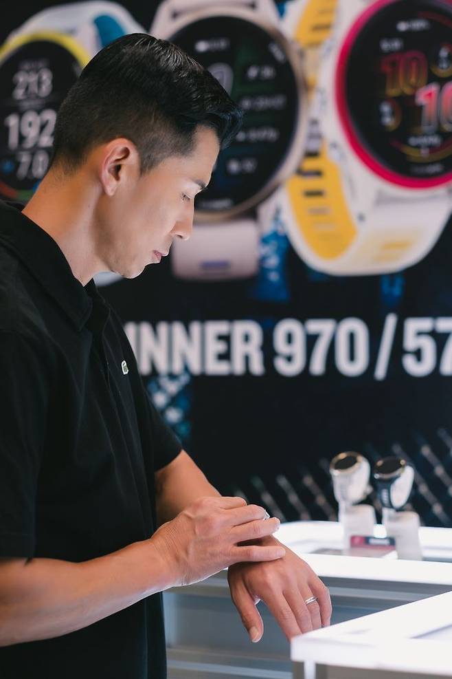 유튜버 및 기부천사로 활동 중인 션. ⓒ 가민