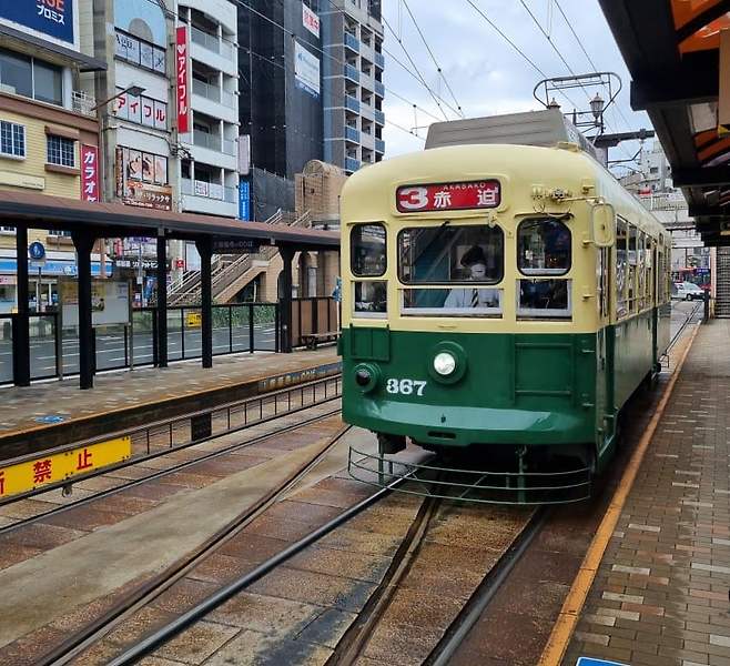 28b9d932da836ff236e685e242877c6d898836510ebbe1f385600548eda9a50599641c