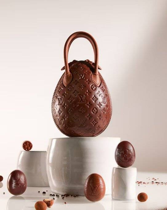 루이비통 가방 모양의 초콜릿. 사진 출처 막심 프레데리크 루이비통 카페 홈페이지