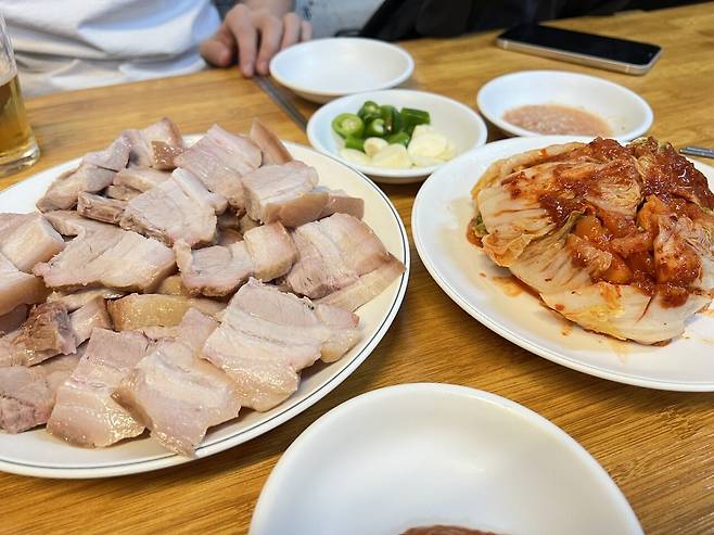 종로 어딘가에서 보쌈