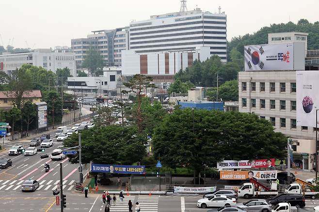 The presidential office in Yongsan, central Seoul, is seen in this photo taken Monday, a day before the presidential election. (Yonhap)