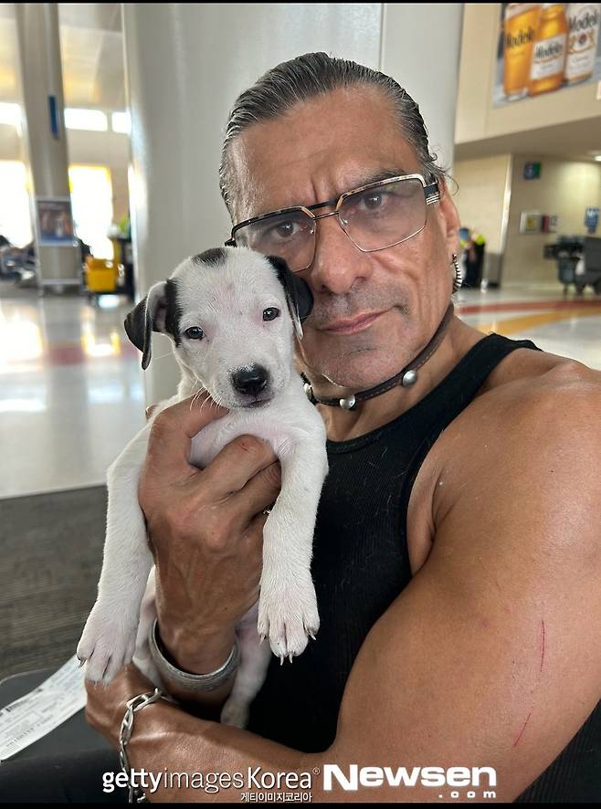 조나단 조스 소셜미디어