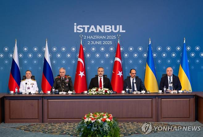 "러-우크라 2차 협상 종료" [EPA 연합뉴스. 재판매 및 DB 금지]