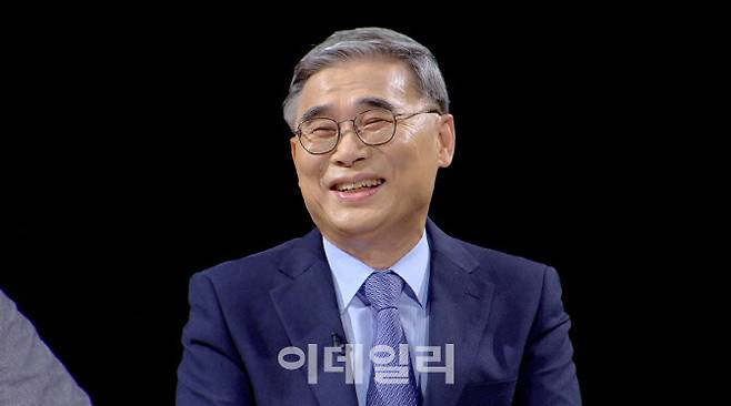 초대 국정원장 후보자인 이종석 전 통일부장관(사진=JTBC)