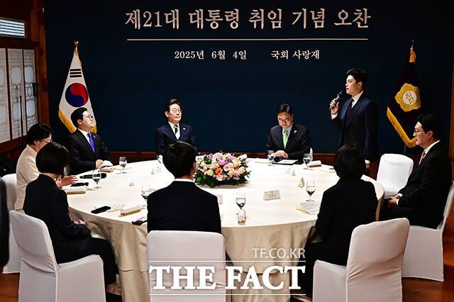 모두발언 하는 김용태 국민의힘 비대위원장.